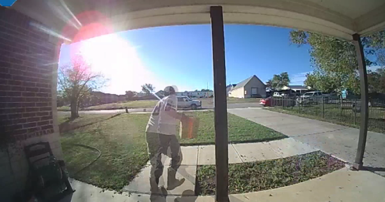 Video shows "Cowboys Grinch" snagging package in seconds; Fort Worth family issues holiday warning