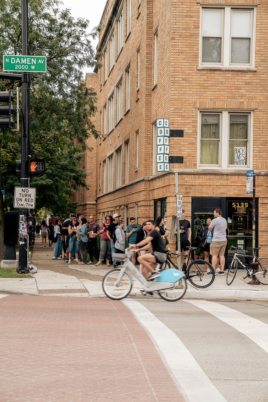 A line outside of the coffee shop during the Chubby Boys residency.
