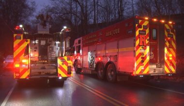 Man hospitalized after being pulled from car in Cresheim Creek in Philadelphia, police say