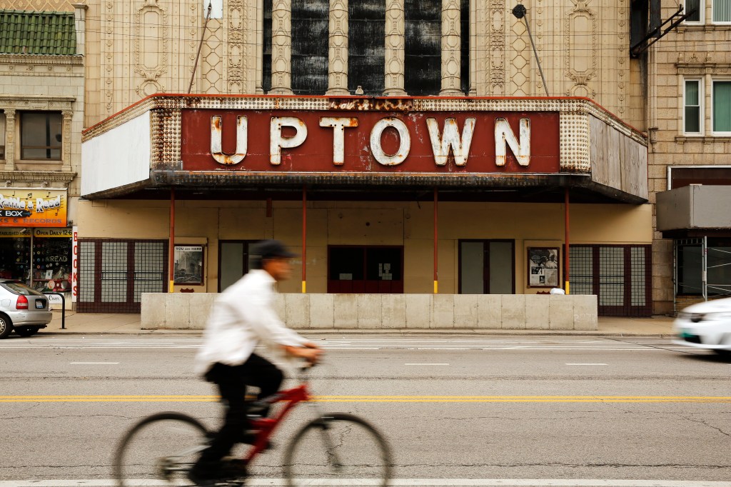Uptown Theatre hosts its last concert — J. Geils Band