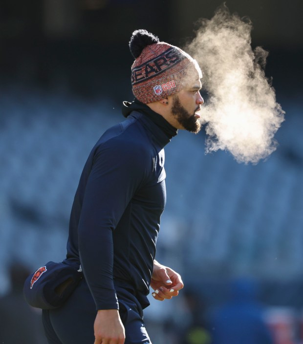 Bears quarterback Caleb Williams warms up to face the Browns on Sunday, Dec. 14, 2025, at Soldier Field. (Brian Cassella/Chicago Tribune)