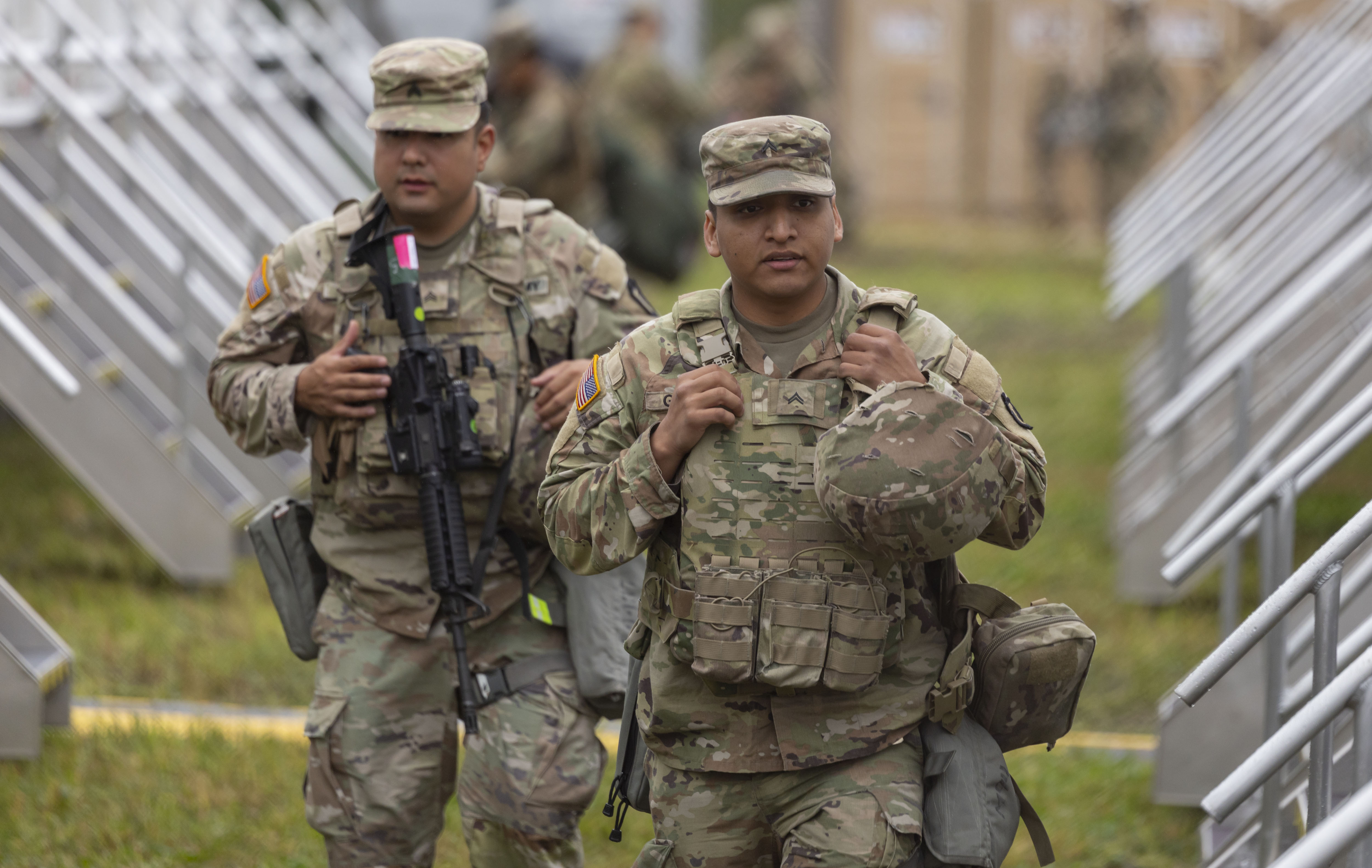 Members of the Texas National Guard arrive Oct. 7, 2025, at the Army Reserve Training Center in Elwood. (Brian Cassella/Chicago Tribune)