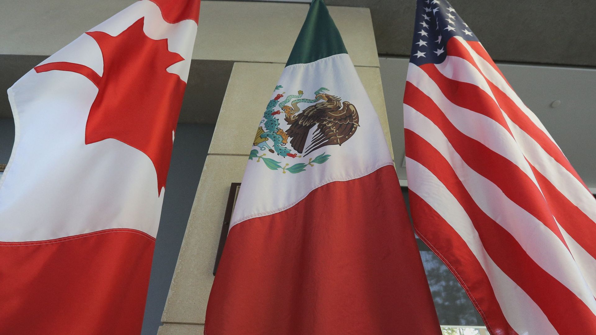 Click to play video: 'Canada launching CUSMA review consultation Friday, LeBlanc says'