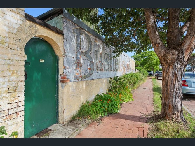 Bushell’s tea house.