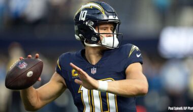 Eagles at Chargers Inactives | Monday Night Football