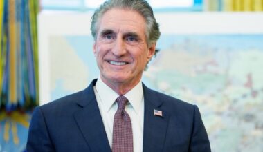 Software Mogul/Secretary of (*checks notes) the Interior Says AI Will Cure Cancer