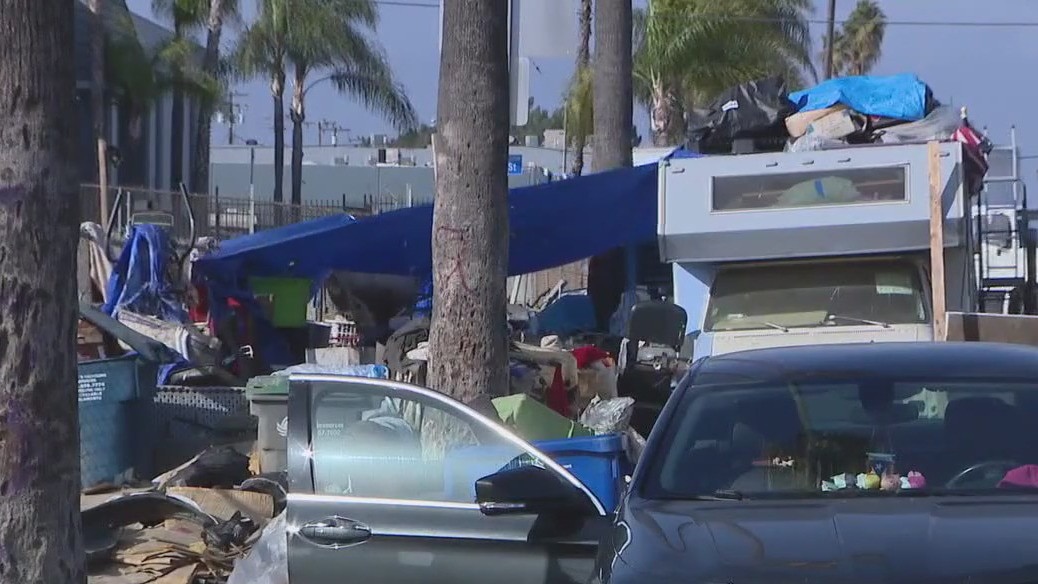 LA to start removing abandoned RVs from city streets