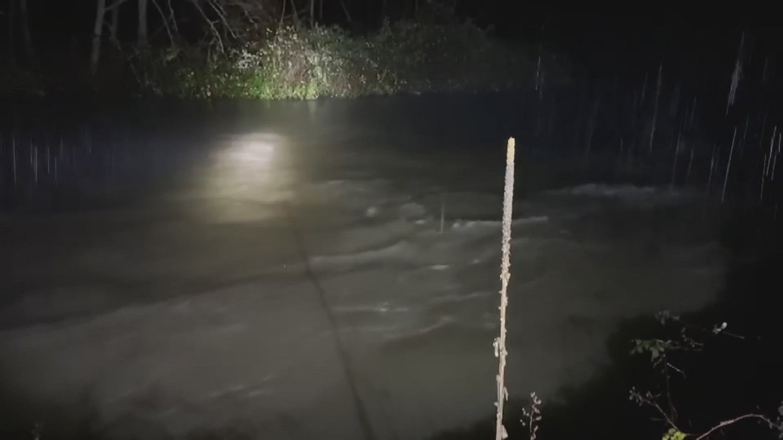 Campers rescued in Gold Bar after Skykomish River floods