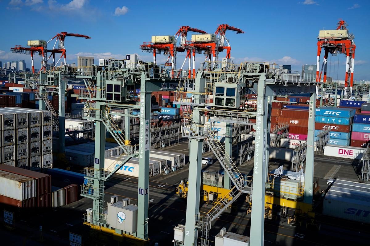 Japan's exports rise 6% in November as shipments to the US bounce back