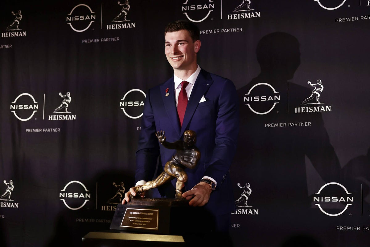 Fernando Mendoza wins 2025 Heisman Trophy, the first in Indiana program history
