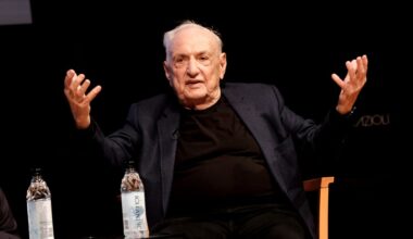 Frank Gehry, widely celebrated architect, dies at 96