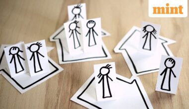 Your money playbook for every family stage—from single to parenting