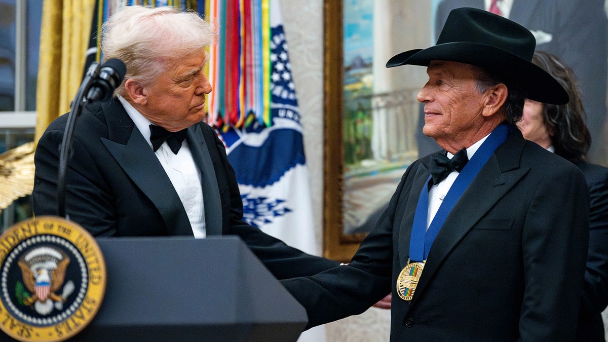 George Strait Donald Trump