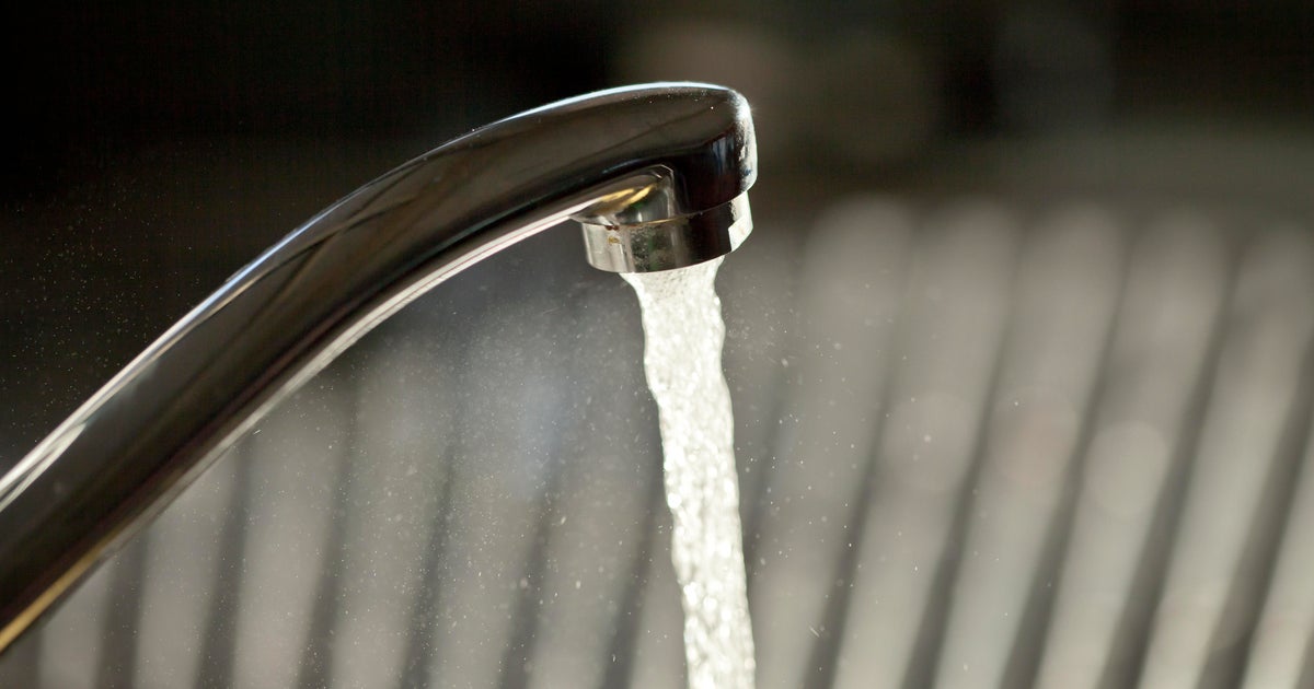 Repairs underway after water main break in Lincoln Square