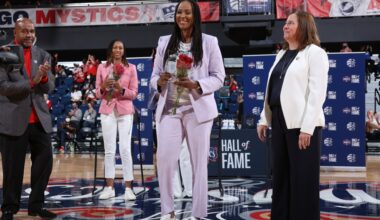 Should Chamique Holdsclaw make the Naismith Basketball Hall of Fame?