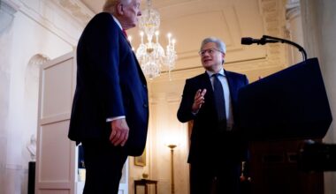 Trump backs away from the tech war with China that he started