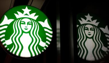 Starbucks agrees to pay $35 million to NYC workers in settlement