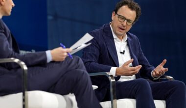 Anthropic’s AI bubble ‘YOLO’ warning