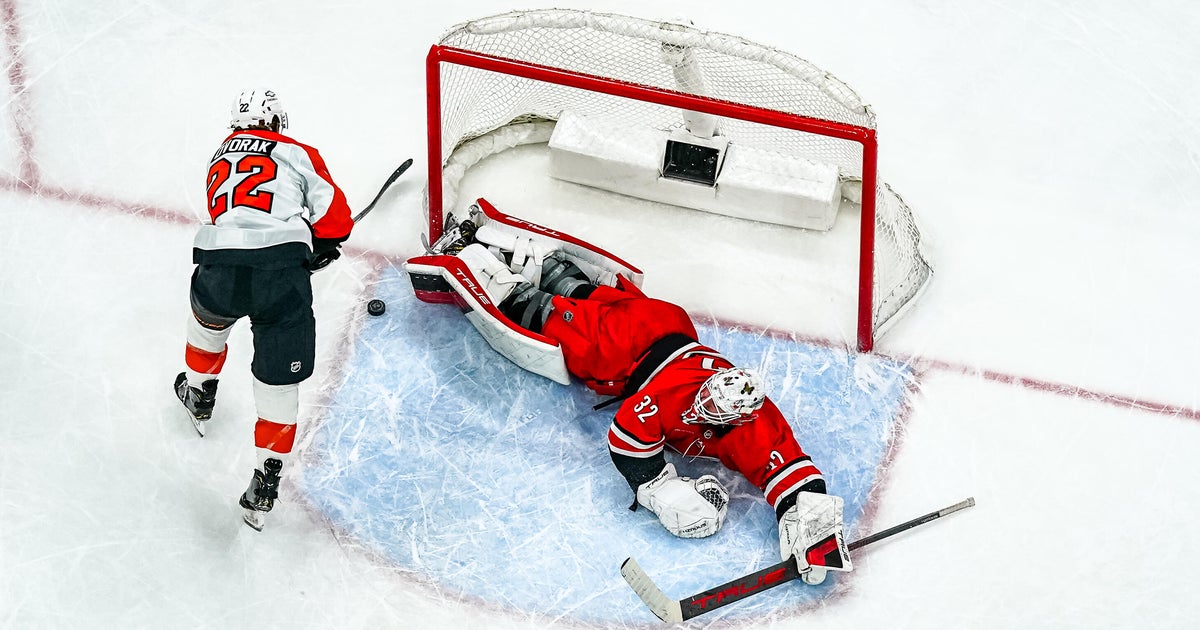 Philadelphia Flyers lose to Carolina Hurricanes in shootout again and drop third straight game