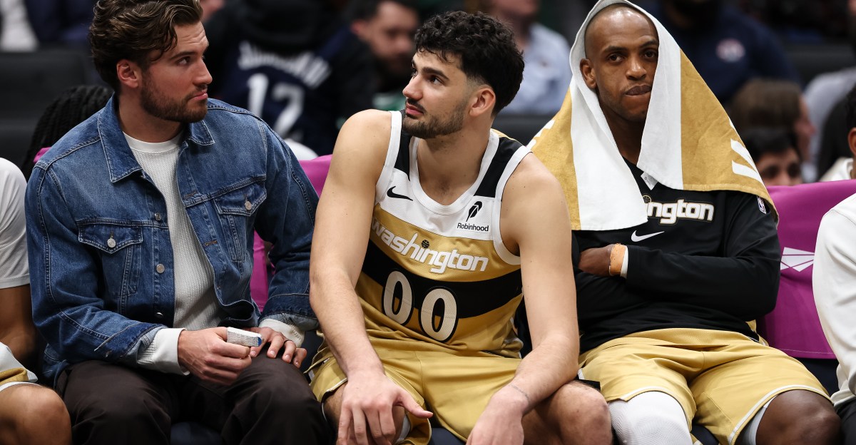 Should NBA players be allowed to play in other professional leagues?