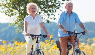 People who stay physically fit as they age without exercising much usually have these 7 daily habits