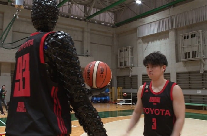 He’s Trained To Recognize Patterns And Even To Correct His Posture, Arm Position And Shot Strength For Variables In Real Time, Just Like A Human Would