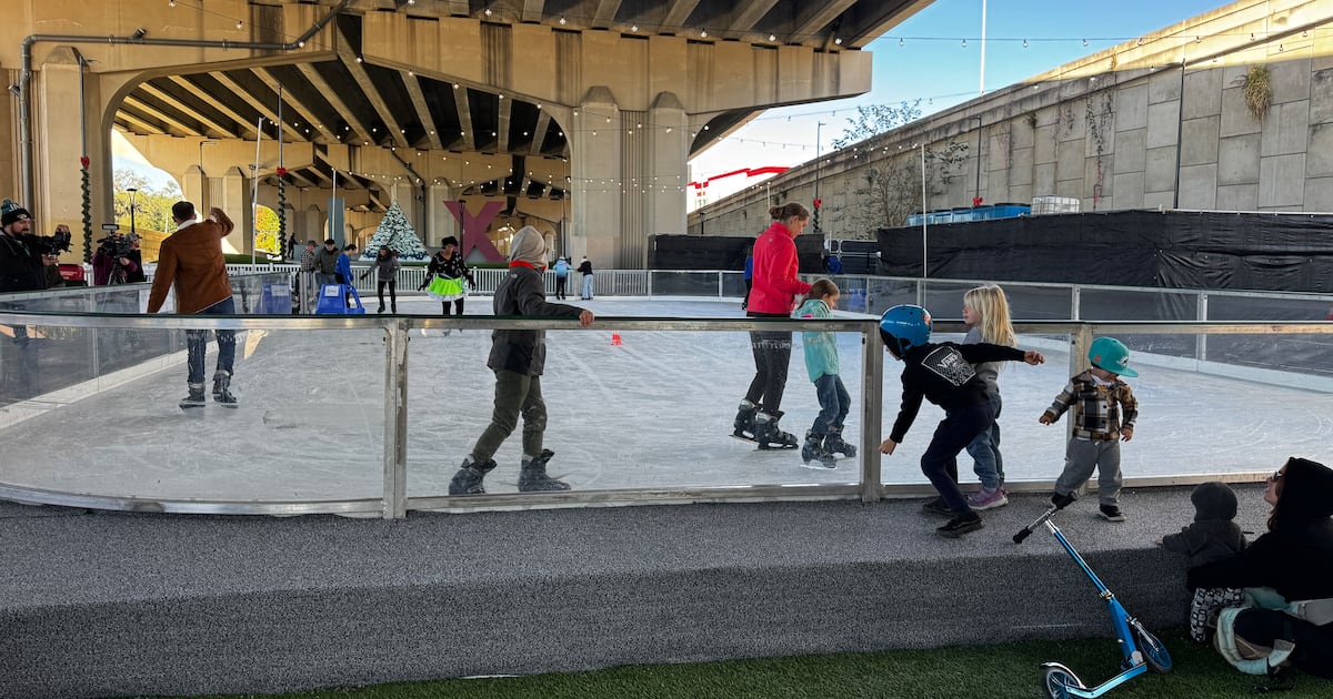 Are you ready for it? Theme nights at Jacksonville’s Artist Walk Ice Rink – Action News Jax