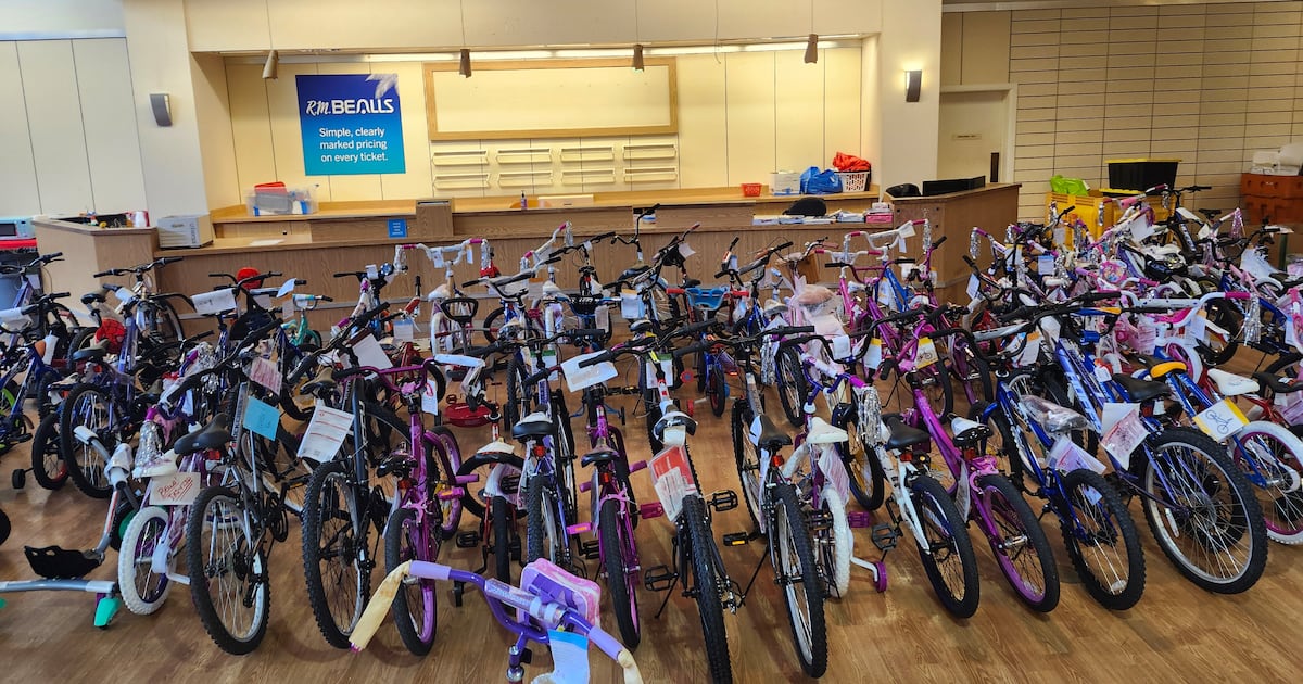 JEA volunteers assemble and inspect over 100 bicycles at Salvation Army Angel Tree – Action News Jax