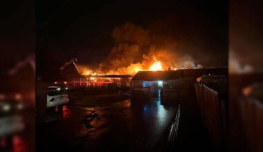 Several people rescued ‘from smoke and heavy flame’ by firefighters at south Nanaimo motel blaze | NanaimoNewsNOW