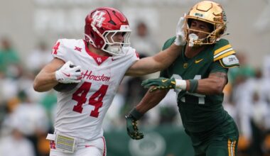 Houston finishes 6-0 on road after holding off Baylor, 31-24