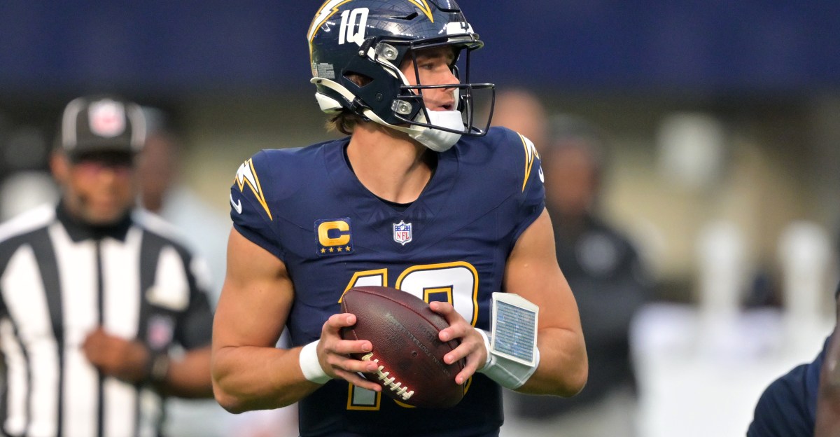 Justin Herbert injury: Chargers quarterback suffers fractured hand ahead of Eagles game