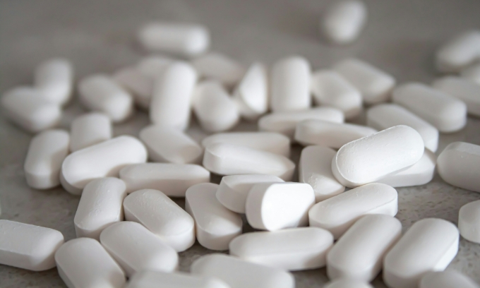 Teen girl nearly dies of paracetamol poisoning after taking 8 tablets