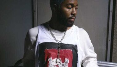 Buzzy R&B artist Khalid brings summer back to Houston on 2026 tour