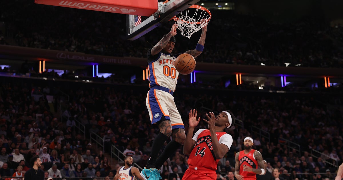 Karl-Anthony Towns leads 6 in double figures, Knicks pull away from Raptors for 4th straight win