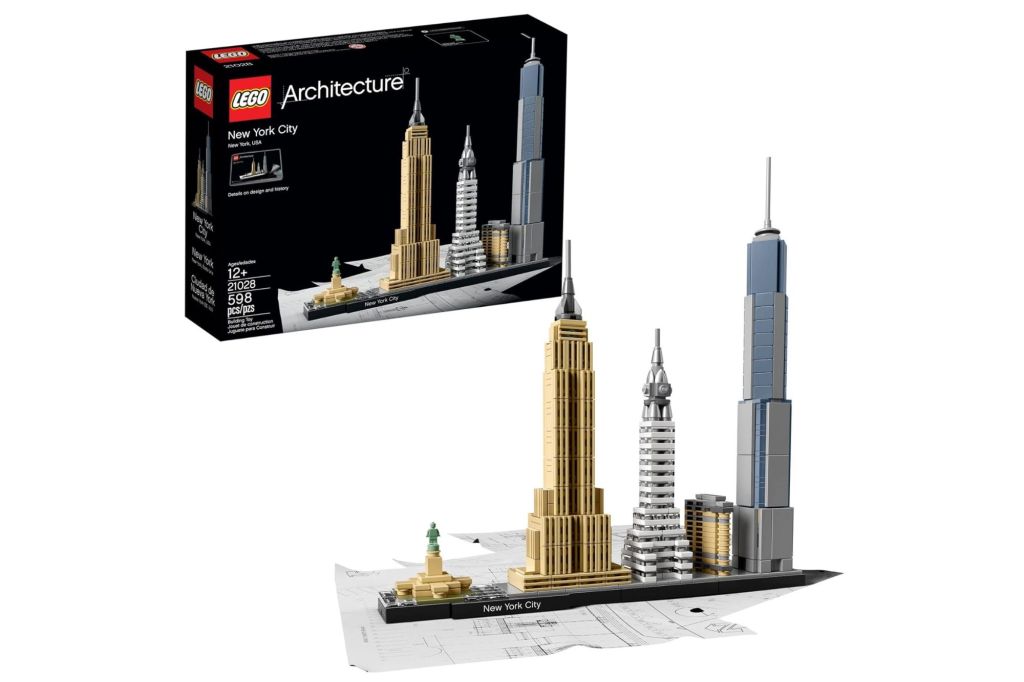 Lego Architecture New York City skyline set with box.