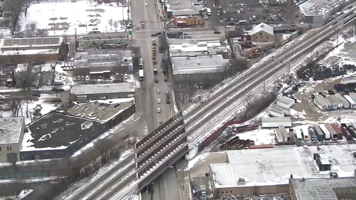 Body found near Metra tracks in Chicago’s Humboldt Park – NBC Chicago