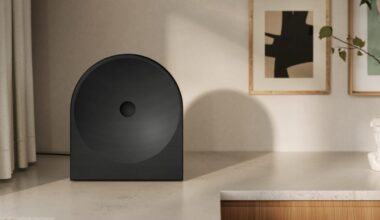 Samsung's New Wi-Fi Speaker Has Big Monolith Energy
