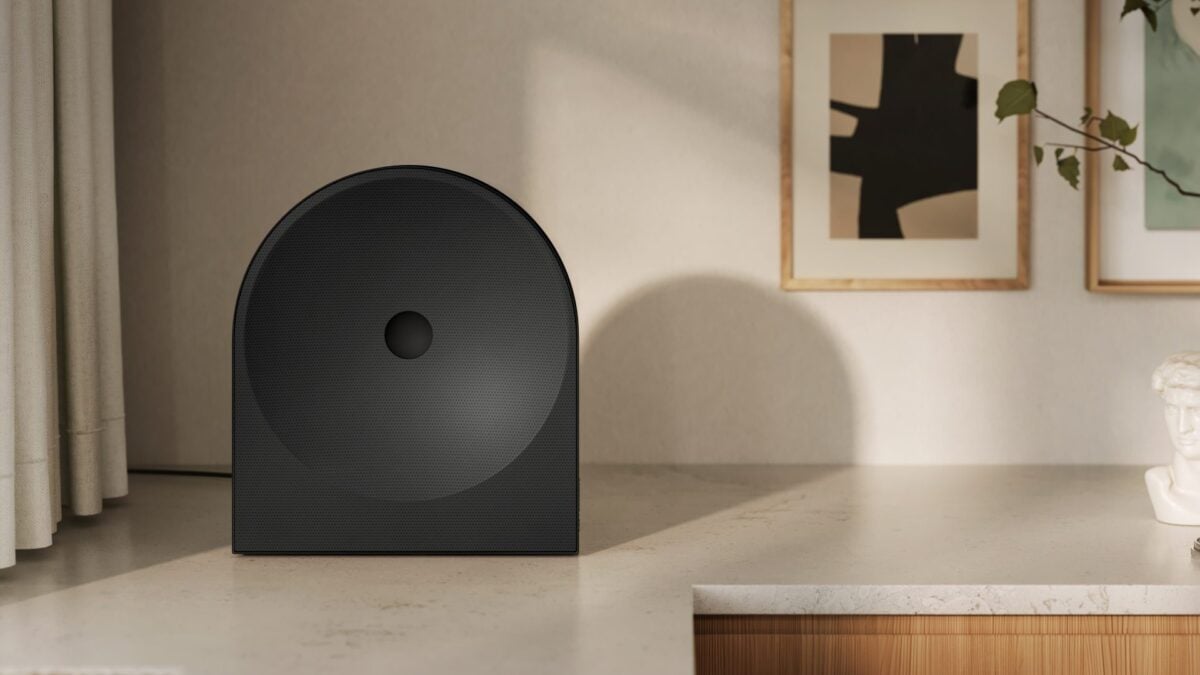 Samsung's New Wi-Fi Speaker Has Big Monolith Energy