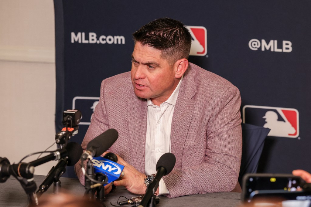 Carlos Mendoza speaks to the media at the winter meetings on Dec. 8, 2025. 