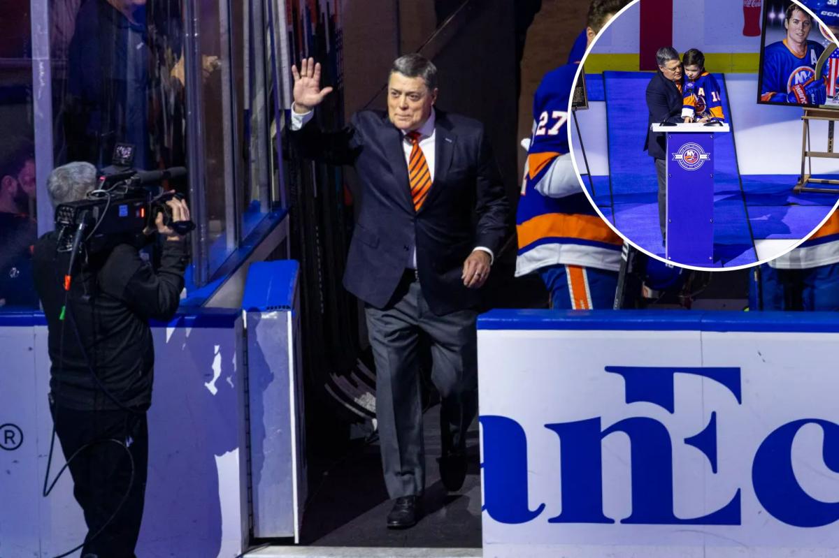 Pat LaFontaine inducted into Islanders Hall of Fame