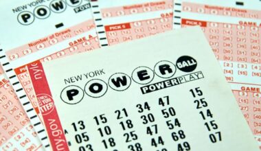 Powerball $1.82B jackpot winning ticket sold results drawing