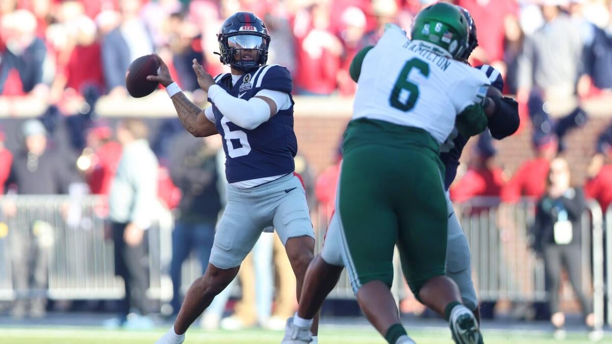 Ole Miss vs. Tulane live updates: Score, analysis, highlights for CFP first round