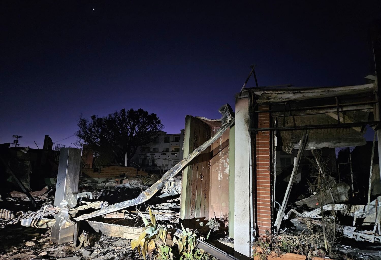 LA Council Delays Vote on Rebuild Fee Waivers for Wildfire Victims