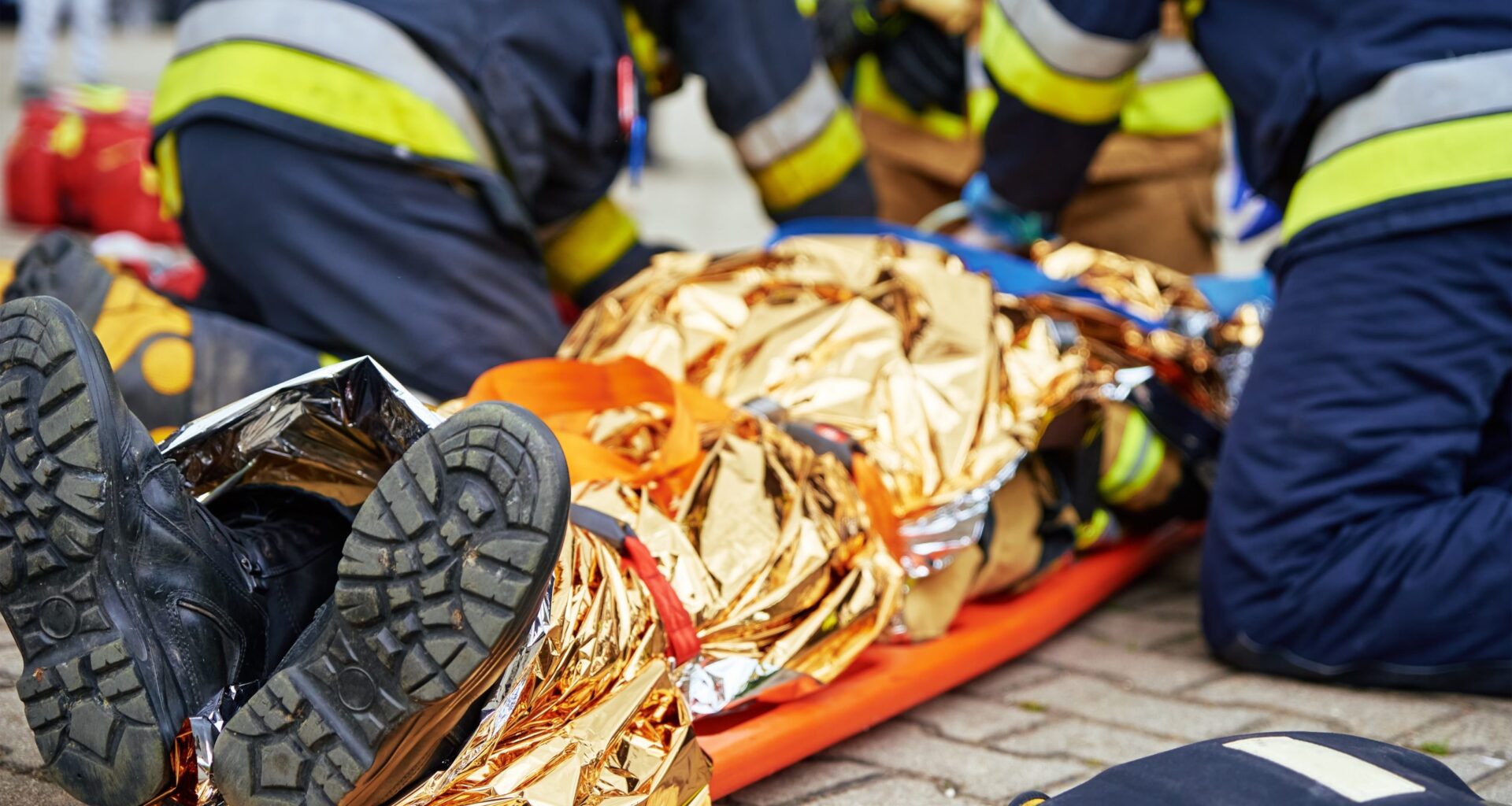 One Dies in East Los Angeles Crash