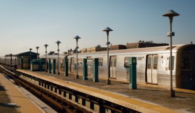 Sharp-eyed NYC train operator saves young Brooklyn subway surfers' lives