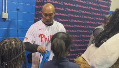 Christmas comes early for kids at South Philadelphia PAL center: "I love it every time I come here"