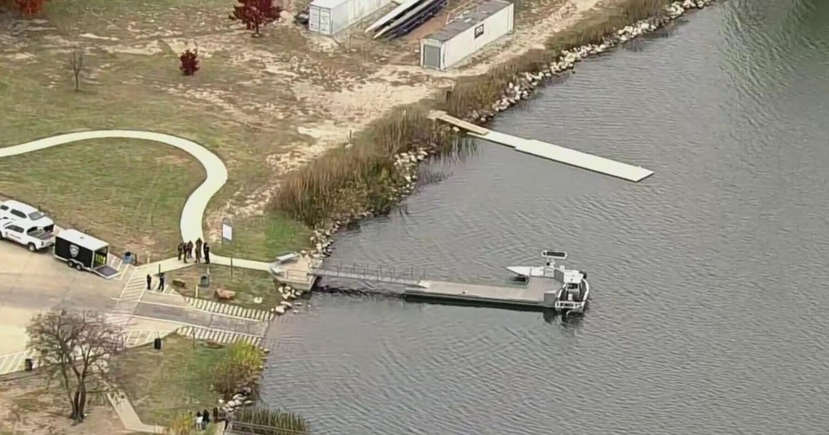 Search underway for missing kayaker at Marine Creek Reservoir in Fort Worth