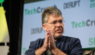 Apple just named a new AI chief with Google and Microsoft expertise, as John Giannandrea steps down