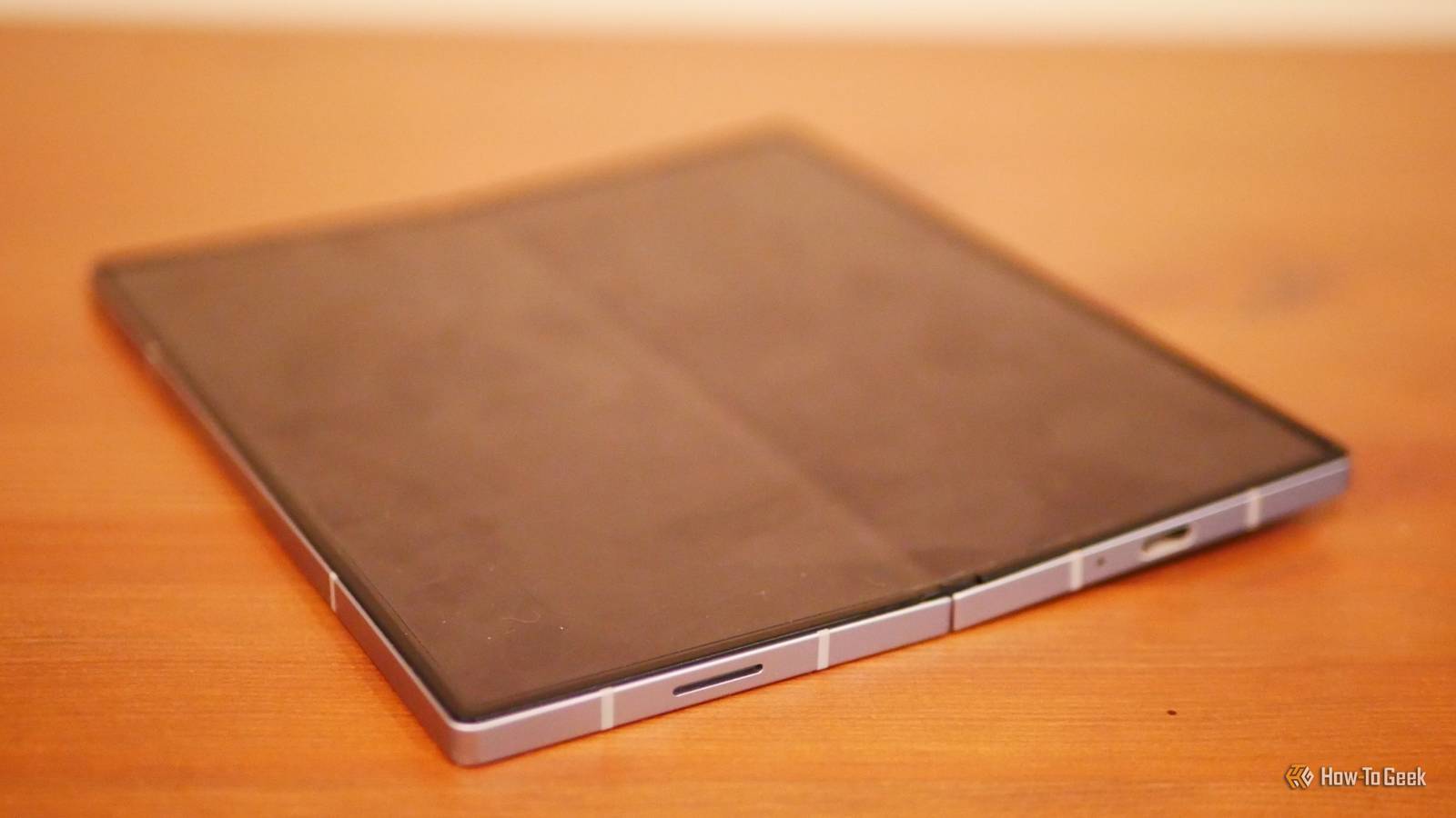 Your foldable phone is slowing deteriorating