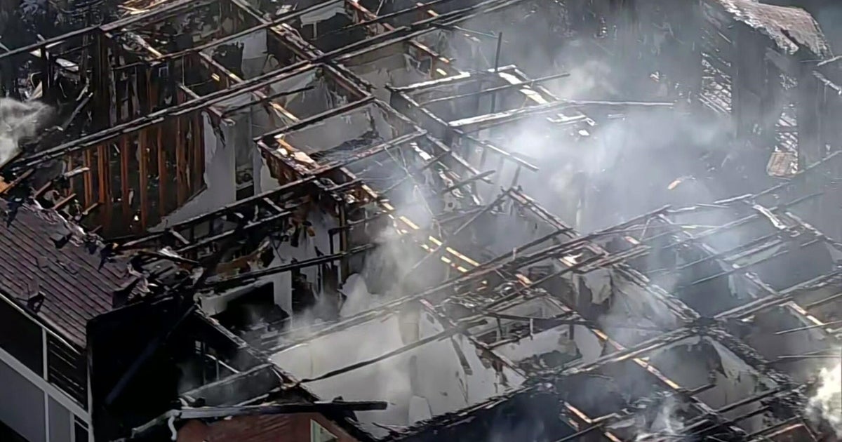 Up to 60 people displaced after Fort Worth apartment fire